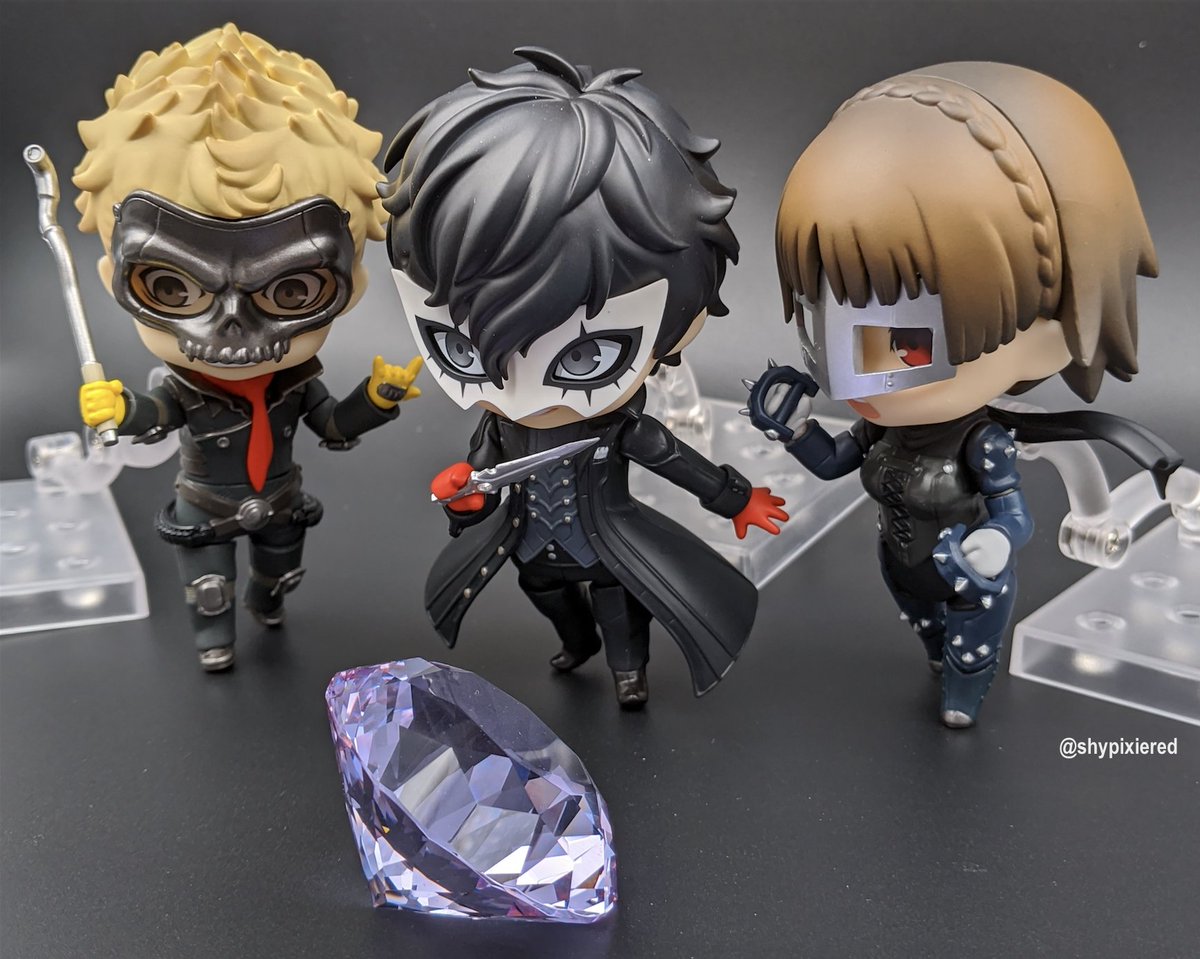 ShyPixieRed's tweet photo. "Oooh Joker, a rare one! Don't let it get away!"
#Persona5 #ペルソナ5 #WildcardWednesday #withBaki #HisBrotherLiterallyJustHadThisSoWeBorrowedIt #CompleteCompendiumHereICome https://t.co/hxHYitHNwS