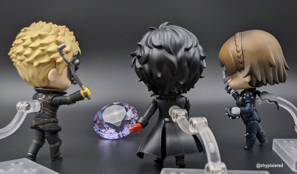 ShyPixieRed's tweet photo. "Oooh Joker, a rare one! Don't let it get away!"
#Persona5 #ペルソナ5 #WildcardWednesday #withBaki #HisBrotherLiterallyJustHadThisSoWeBorrowedIt #CompleteCompendiumHereICome https://t.co/hxHYitHNwS