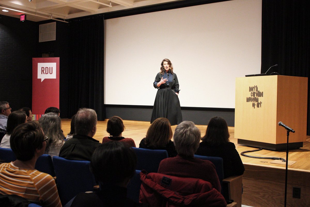 CM_RDU's tweet photo. What's your favorite part of a @CreativeMorning talk?
Ours is capturing all the beautiful moments that happen. Check out the photos from #CMroots talk with Vivian Howard.
https://t.co/cO4cFa7sbd https://t.co/IiZBaxODK7