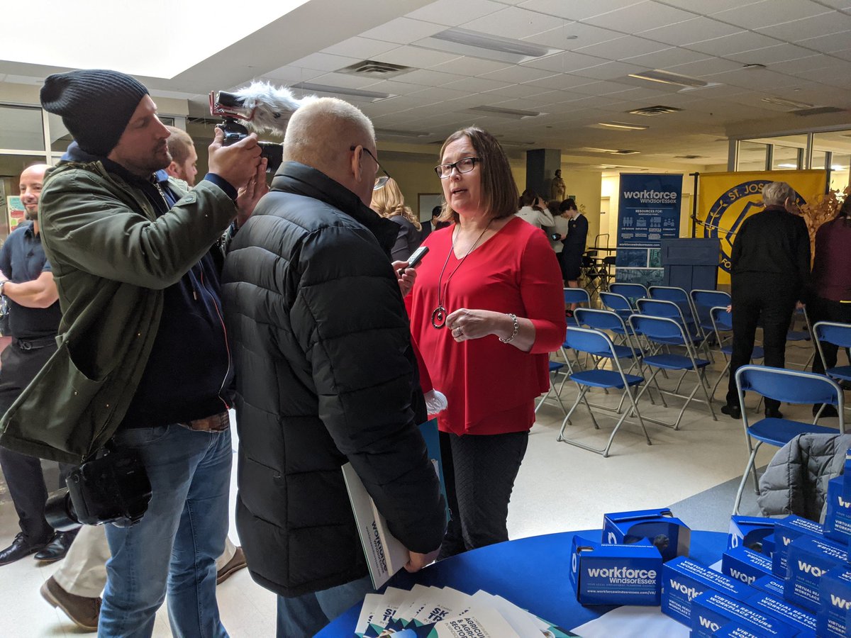 WorkforceWE's tweet photo. Thanks for the media coverage! Media scrum for our #VRWorkplace Tour Library! https://t.co/apE1daNvGc