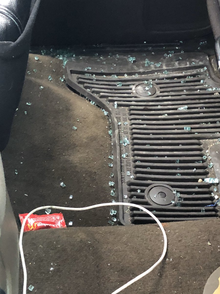 OkayCharisse's tweet photo. Not how we hoped to end Carnival but my Father has become the latest victim of mass car break-ins in New Orleans. Police told him they’ve gotten smarter by not leaving finger prints behind. https://t.co/NWYotr0u7H