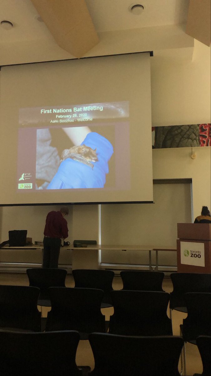GBayBiosphere's tweet photo. Our biologist is THRILLED to be at the Toronto Zoo this week learning about Bats!! 🦇
#Fangtastic #BattyAboutBats https://t.co/Vkm5S0OcdV