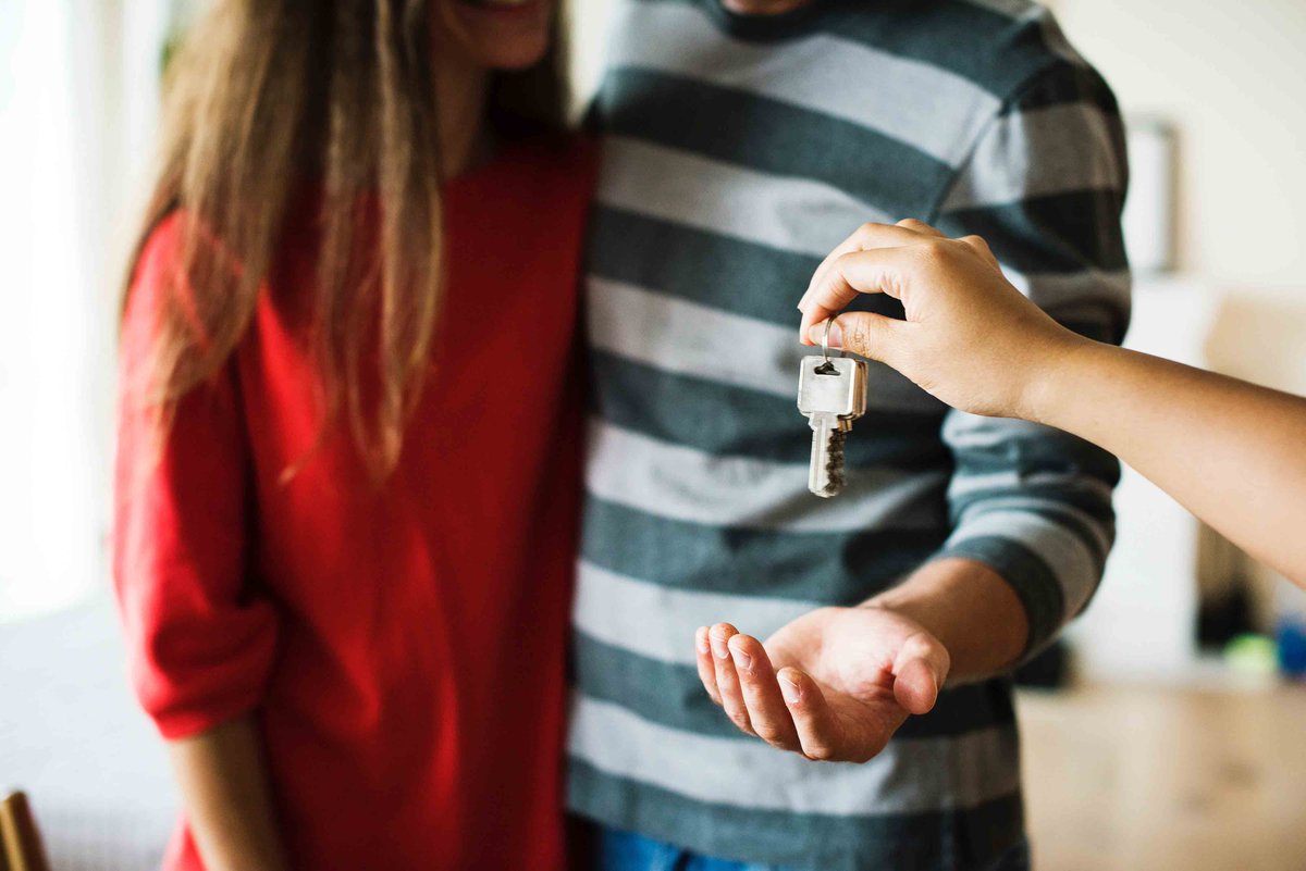 The process of #buying and #selling a home is probably the largest transaction that most people undertake in their lives. Blunts #CQSaccreditation demonstrates that we have the skill and expertise to provide quality #residentialconveyancing advice bluntssolicitors.co.uk/cqs-a-best-pra…
