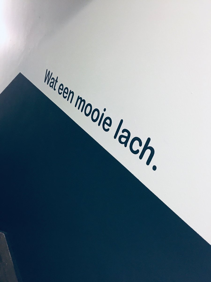 Kinderlabs's tweet photo. Goed #Vreedzaam bezig @Havensteder! Kinderen zetten zich samen met wijkpartners in tegen de vieze trappenhuizen in de flats! Opstekertrappen, Druppie en HET #onzevreedzamewijk gedicht. Hier word je toch vrolijk van #samenstaanwesterk. #steentjebijdragen #oostgaarde #capelle https://t.co/MDErkPqO5e