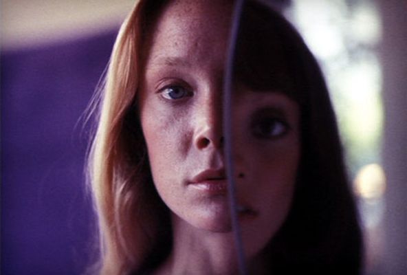 1 woman became 2/2 women became 3/3 women became 1.

Robert Altman's 3 Women (1977).

#SissySpacek #ShelleyDuvall