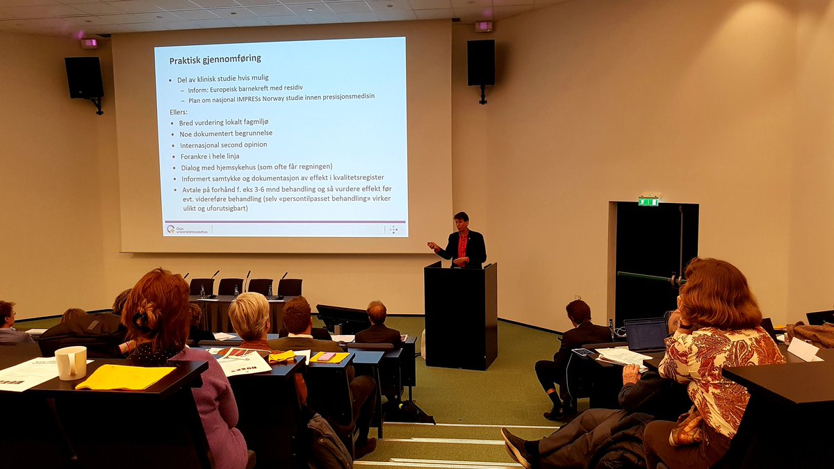 Terje Rootwelt, <a href="/Oslounivsykehus/">Oslounivsykehus</a> innleder på #DMarena om #sjeldnediagnoser og prioriteringer. Arr.: <a href="/DagensMedisin/">Dagens Medisin</a> Ca 100 tilhørere &amp; @j_frich <a href="/FFOtweet/">FFO - Funksjonshemmedes fellesorganisasjon</a> @helsesorost <a href="/Helsedir/">Helsedirektoratet 🇸🇯 Directorate of Health</a> <a href="/legemiddelind/">Legemiddelindustrien</a> m.fl. Bra oppkjøring til #Sjeldendagen Program: dagensmedisin.no/dm-arena/sjeld… #RareDiseases