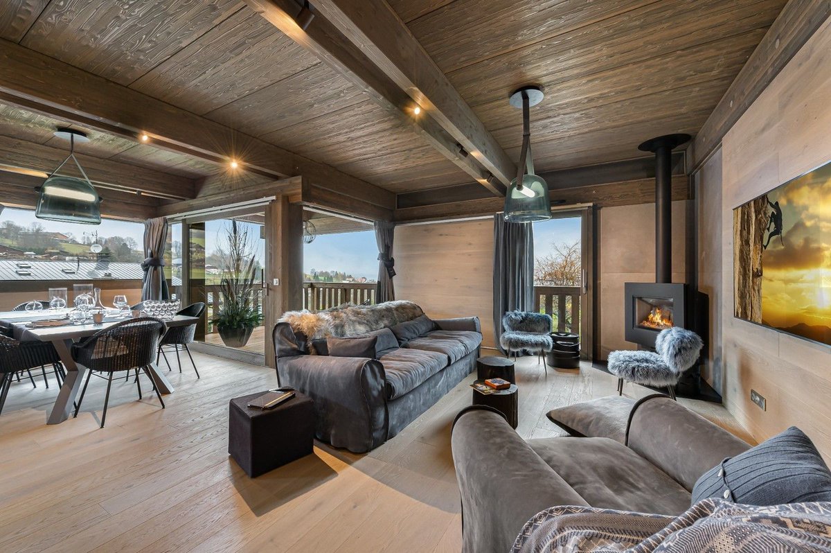 CimalpesEstate's tweet photo. 🏠 #AVENDRE | En Face du Mont Blanc, à quelques minutes de départ des pistes de ski... laissez-vous séduire par ce chalet 😉

https://t.co/h7ZLVhvYqt

#avendre #realestate #megeve #view #investment https://t.co/31sq2r3iJa