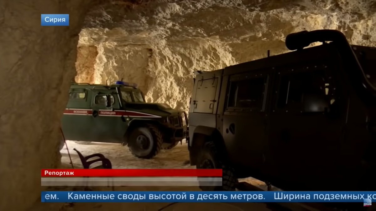 Screenshots of Russian Tigr and Rys vehicles entering the HTS bunker north of Aleppo. 21/ https://vk.com/milinfolive?w=wall-123538639_1346726