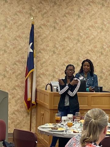 TMS students, Lauren Friday, James Powell, and Aaleciyah Brown present  "Leader in Me for families" at the VIPS Board Meeting. #tisdtheplacetobe