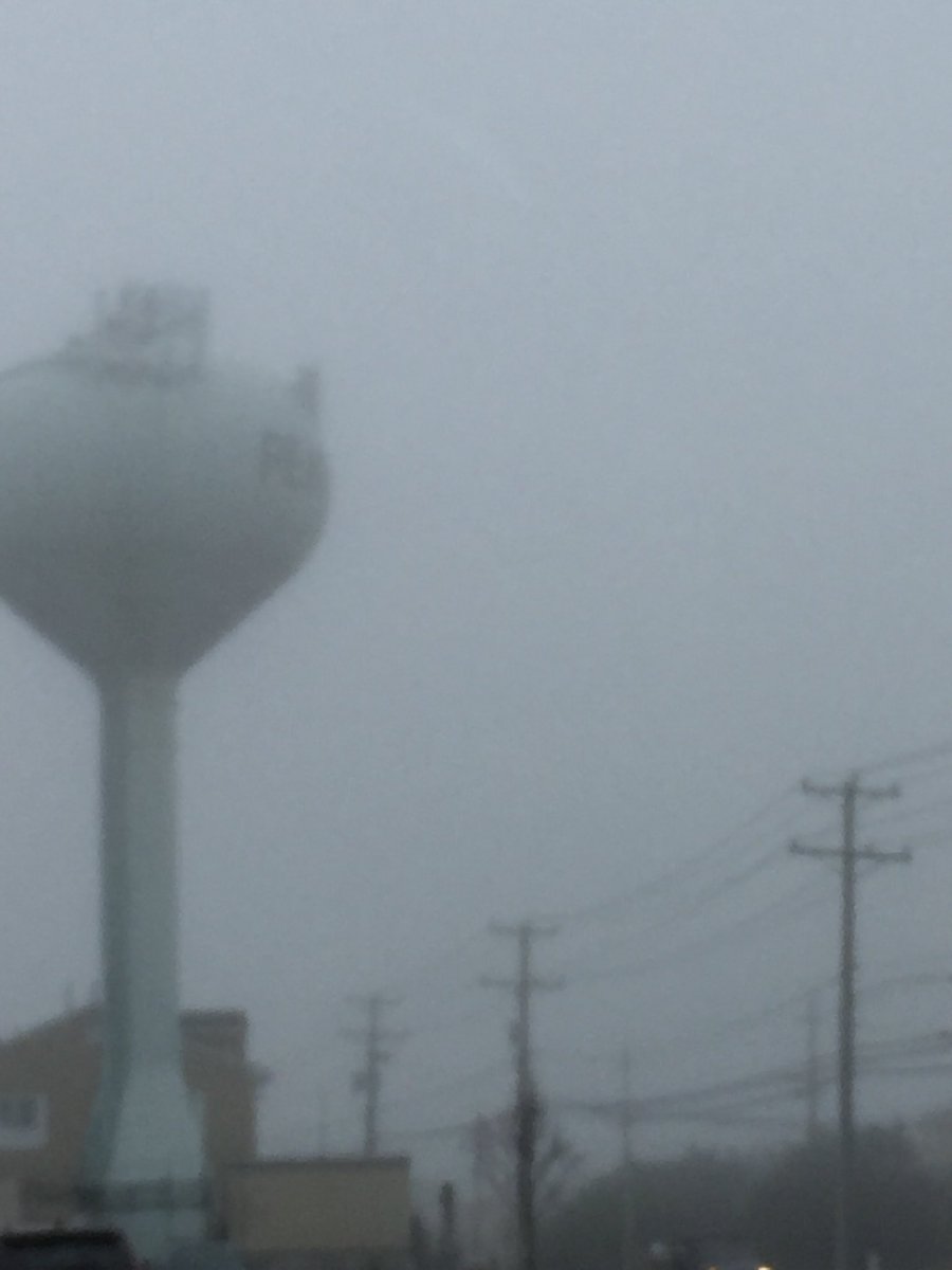 LBIWeather's tweet photo. #GotFog? Be careful out there we’ve got fog lowering here on #LBI https://t.co/qgr2JGcQX9
