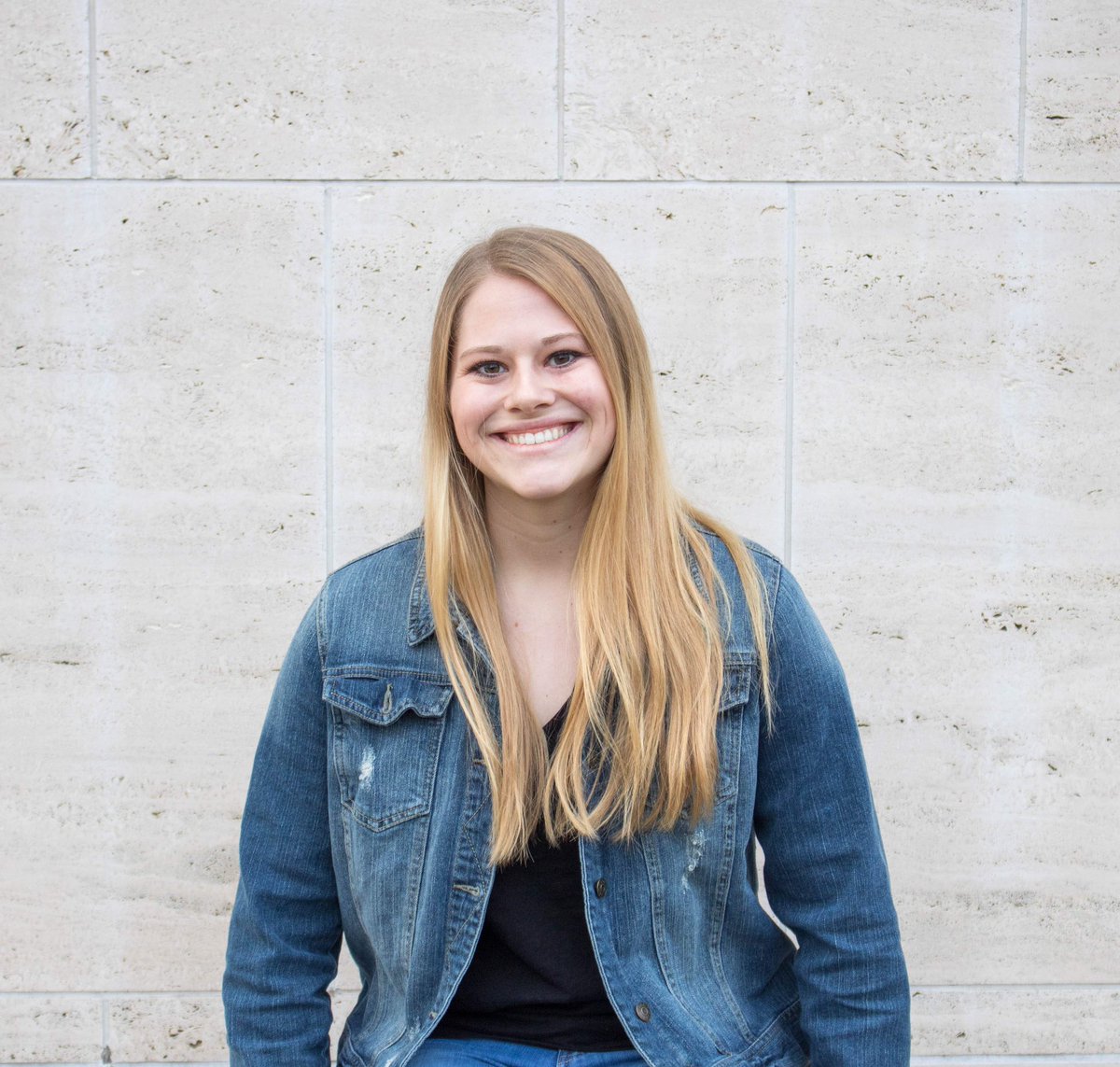 Meet Joycin Stonacek! Joycin is a sophomore Biology major from Lincoln. She is on The Big Event’s Private Residence committee, and she joined TBE to get involved in something bigger than herself. She really loves being able to give back to a community that has given her so much!