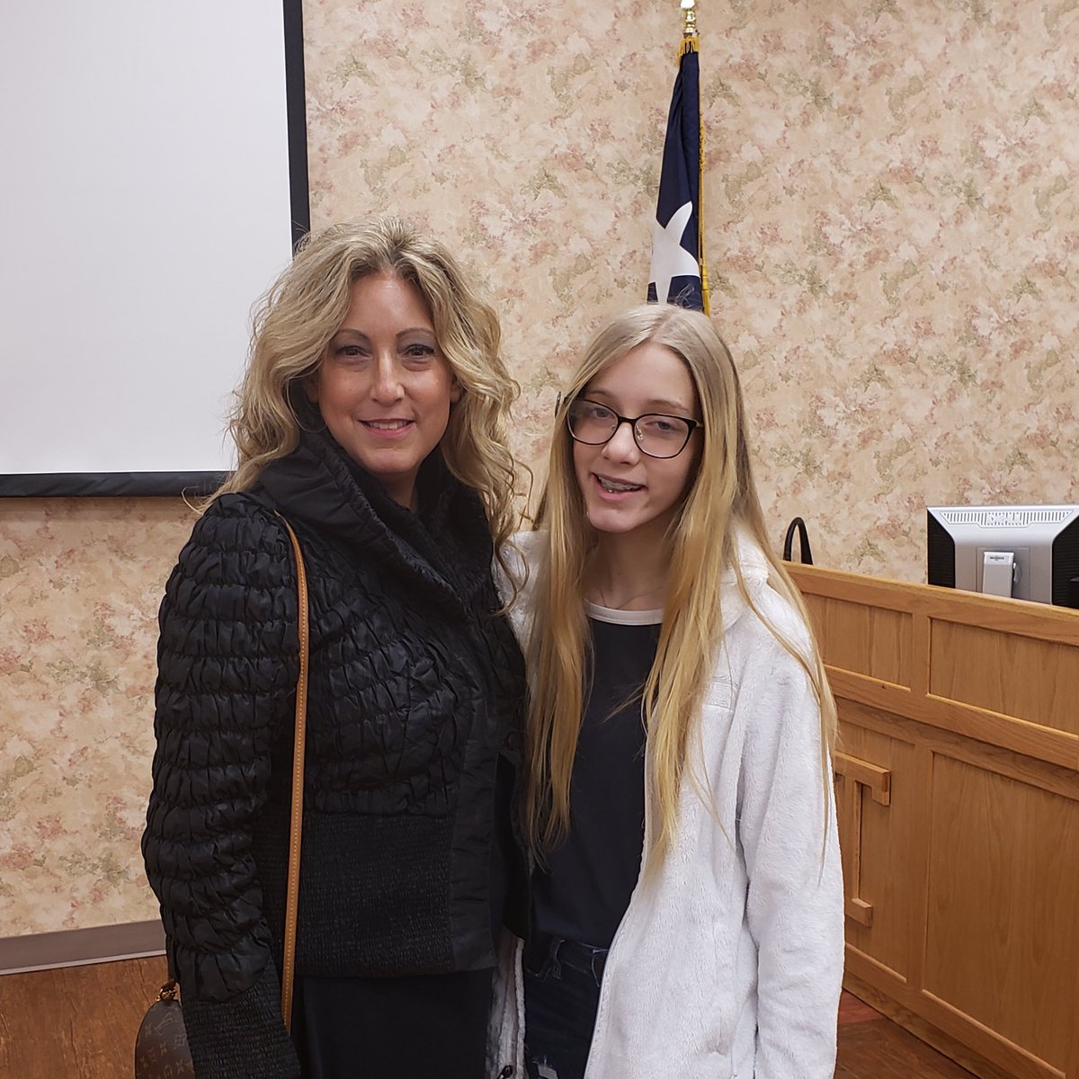 TMS counselors and parents are proud of our Tiger Leaders!  Lauren Friday, James Powell, and Aaleciyah Brown taught VIPS Board Members about "Leader in Me Habit #6- Synergize."  #tisdtheplacetobe