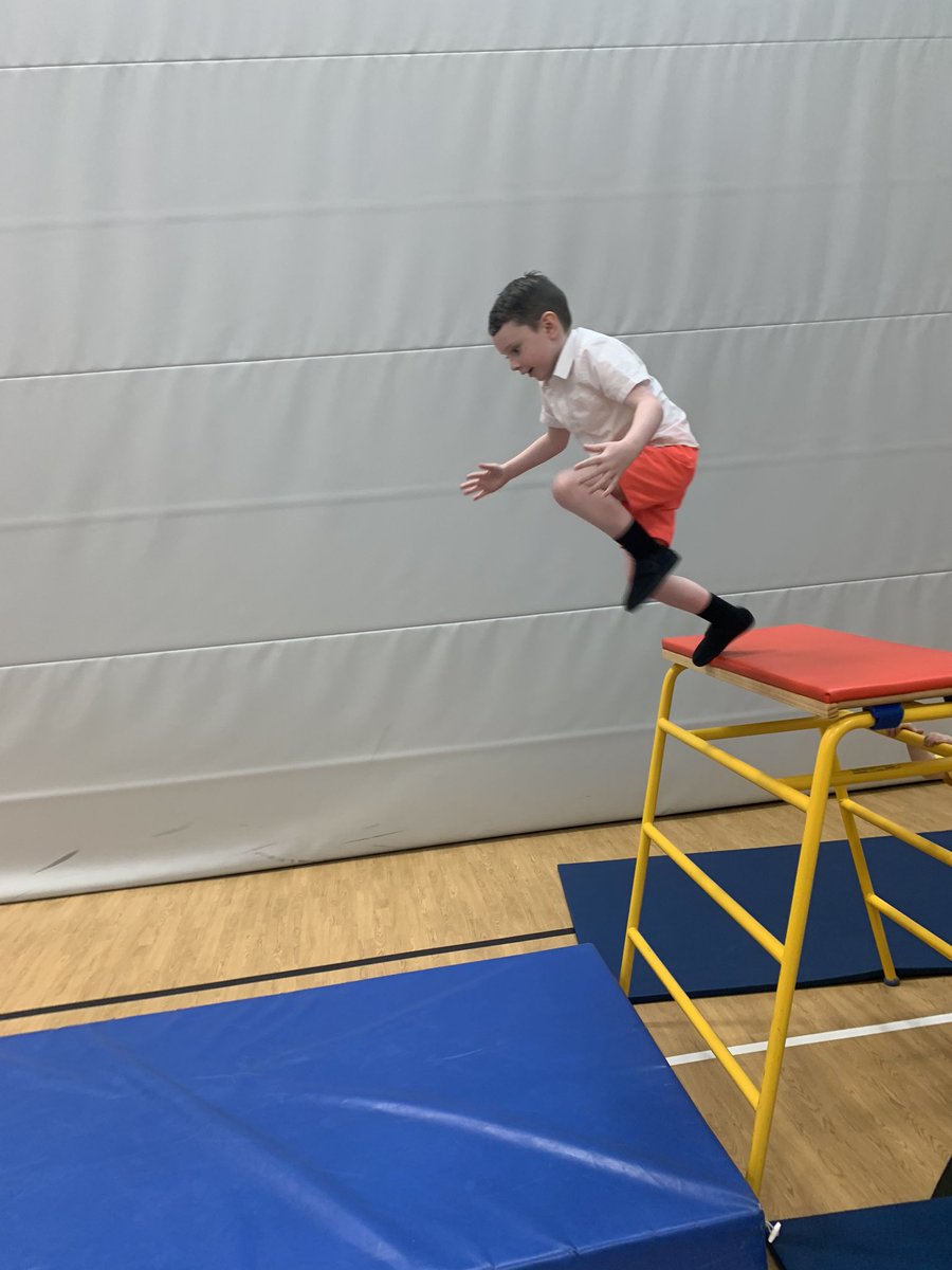 TollbraePS's tweet photo. Base 1 and 2 joined forces this morning to share skills they have been learning in gymnastics. #tuckjump #starjump ๐คธ๐คธโโ๏ธ https://t.co/ZiWZnGlWCc