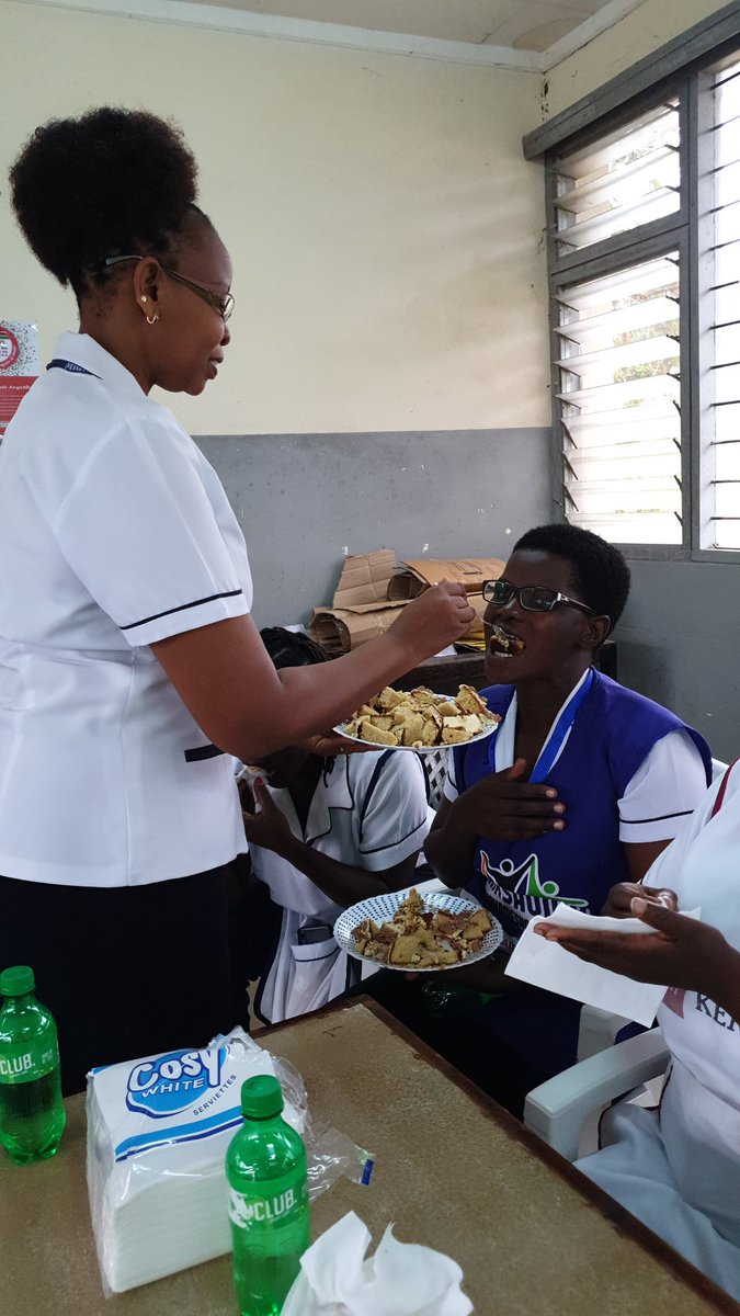 triza_ireri's tweet photo. #nursesinfocus , #nursesateork ..2020 'manenos' as we say it in Kenya! https://t.co/KOOEDtdHaM