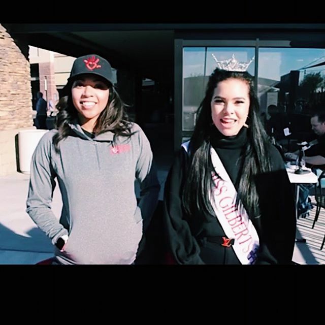 MissGilbertOT's tweet photo. Having fun with Phoenix Children’s Hospital at their cars and coffee event🥰. I love what Cars And Coffee is all about. And who doesn’t love Children’s Miracle Network Hospitals?!?! Bringing together two great causes seems like a good pair. 👍🏻 https://t.co/z6LG0C6szG https://t.co/YwVrIHooVM
