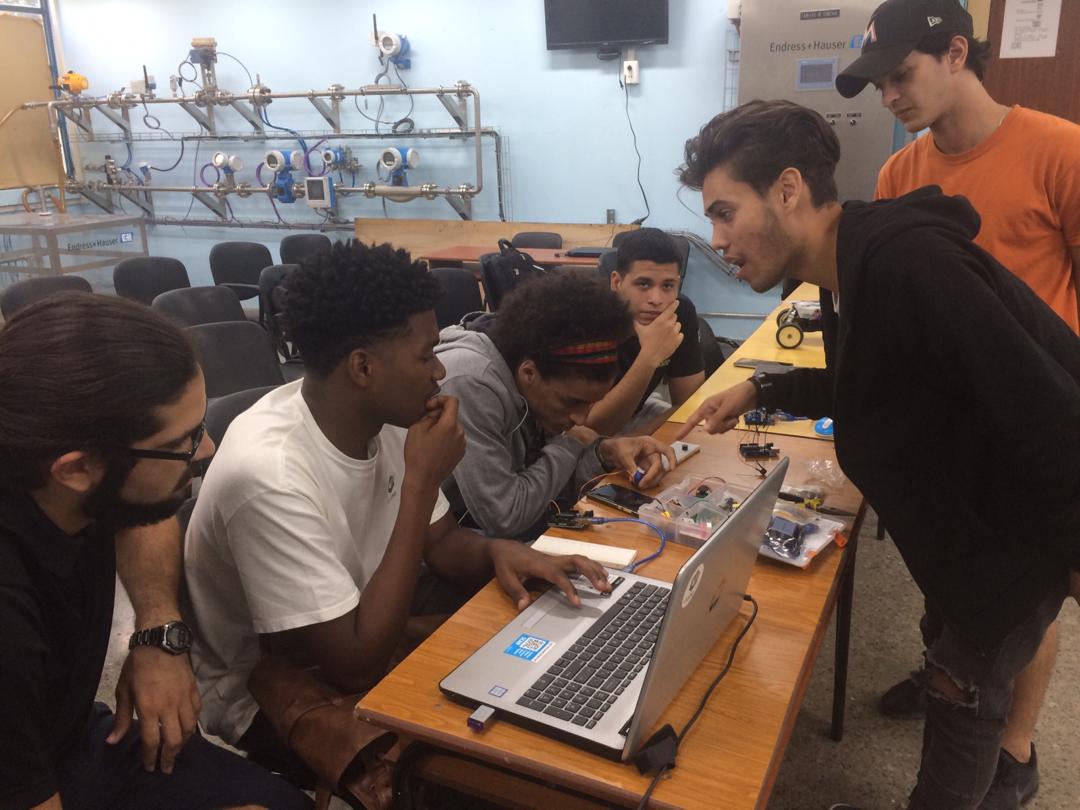 grmCujae's tweet image. Second class of the #ArduinoCourse.

@DiazCanelB @DrRobertoMOjeda @AlmaCujae @FIABCujae @modesto_gc @DanhizDP @AndresCarvaE @LaoMarcel @marzo_marcos