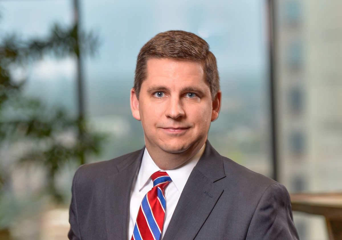 LewisKappesNews's tweet photo. Congratulations to Lewis Kappes immigration attorney, Dallin Lykins, on being named a Super Lawyers Rising Star. His client successes are notable! Well done, Dallin!

#immigration #lawyer https://t.co/whHLvBZflI