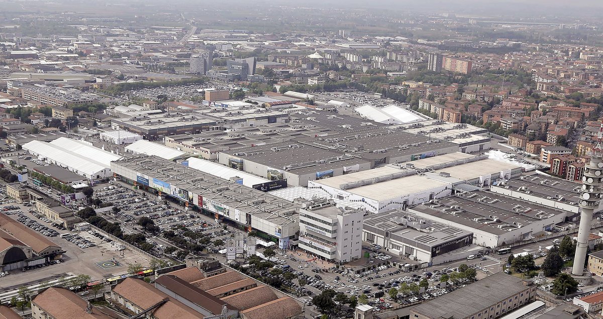 VRfiere's tweet photo. #Veronafiere posticipa @samoterverona, @LetExpo #Asphaltica e #Bopen. Il cambio di data deciso da Cda: tempistiche di allestimento e logistica delle manifestazioni incompatibili con le disposizioni nazionali e regionali in materia di Covid-19. https://t.co/64FwoSgpbO https://t.co/hOWM7QTs16