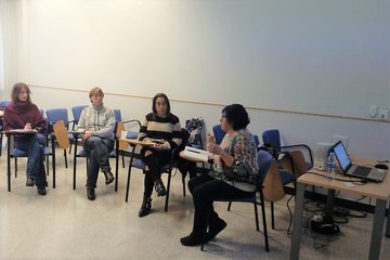 grupo_ssi's tweet photo. #formacióncontinua también para el equipo de la asesoría confidencial. Esta vez, de la mano de Norma Vázquez.
#igualdad #GrupoSSI
@nlvazquezgarcia
#SSITraining https://t.co/S4QfrxFnWA