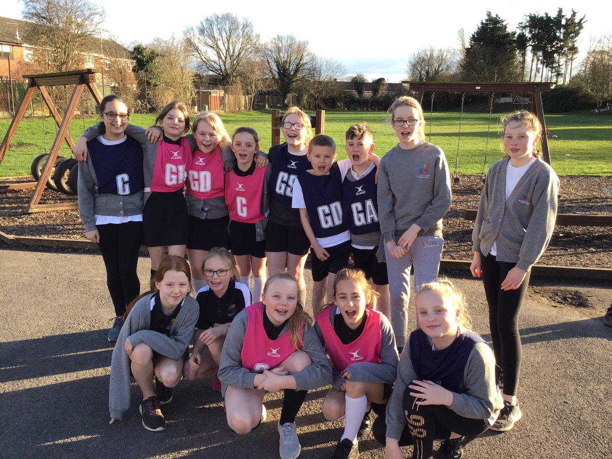 Burnham_PE's tweet photo. Great afternoon of #Hi5Netball A Team P6 W1 D3 L2 4th B Team P6 W4 D1 L1 3rd Thanks #StMarys for hosting, well played @MaylandseaP ππ»ππ @YourSchoolGames @ActiveEssex #MTSsecurity #netball #teamworkmakesthedreamwork #GoBurnham #bethebestyoucanbe https://t.co/ouWWi9EsX1