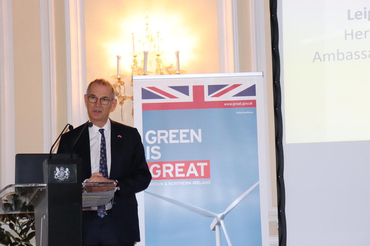 RLeighTurner's tweet photo. Co-hosting important event in Vienna residence today with #DITAustria @tradegovukAUT about importance of building a sustainable and carbon-free future - and the role private enterprise can play. @UKinAustria @thecarbontrust #greenisgreat https://t.co/AxqqHYiu8R