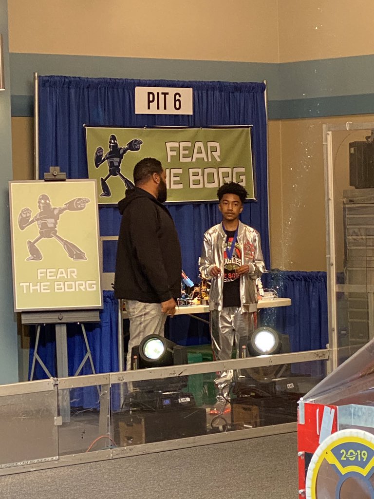 Did you watch #Firstonblackish last night? 3309 was in lime green as team Fear the Borg.