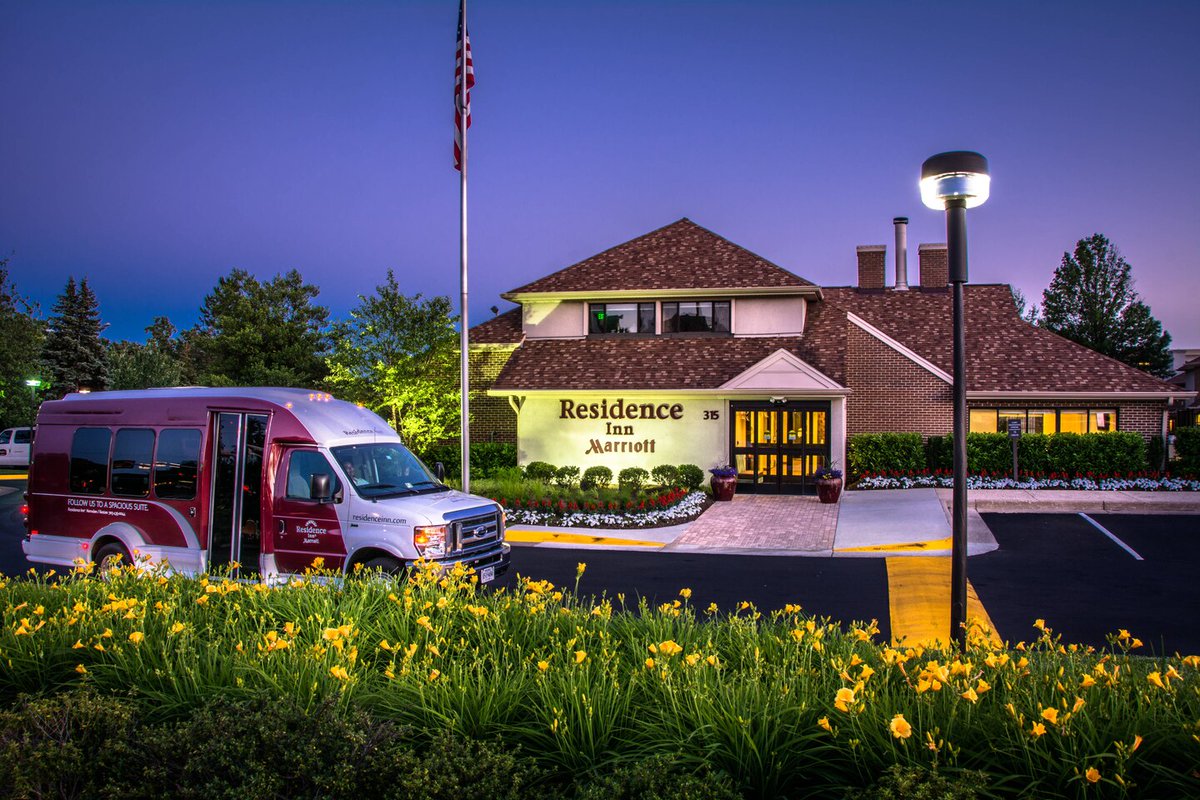 StonebridgeCos's tweet image. Here we grow again! Stonebridge Companies is proud to welcome the Residence Inn Herndon Reston to the family. 

sbcos.com/denver-firm-ac…