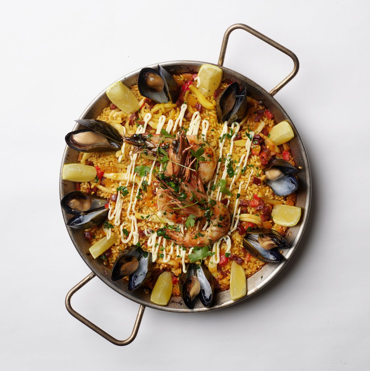 It's only Wednesday but we're already thinking about the weekend! Have you joined us for #PaellaSundays yet? 

Reserve your table: bouludsud.com/nyc/menus/#res…