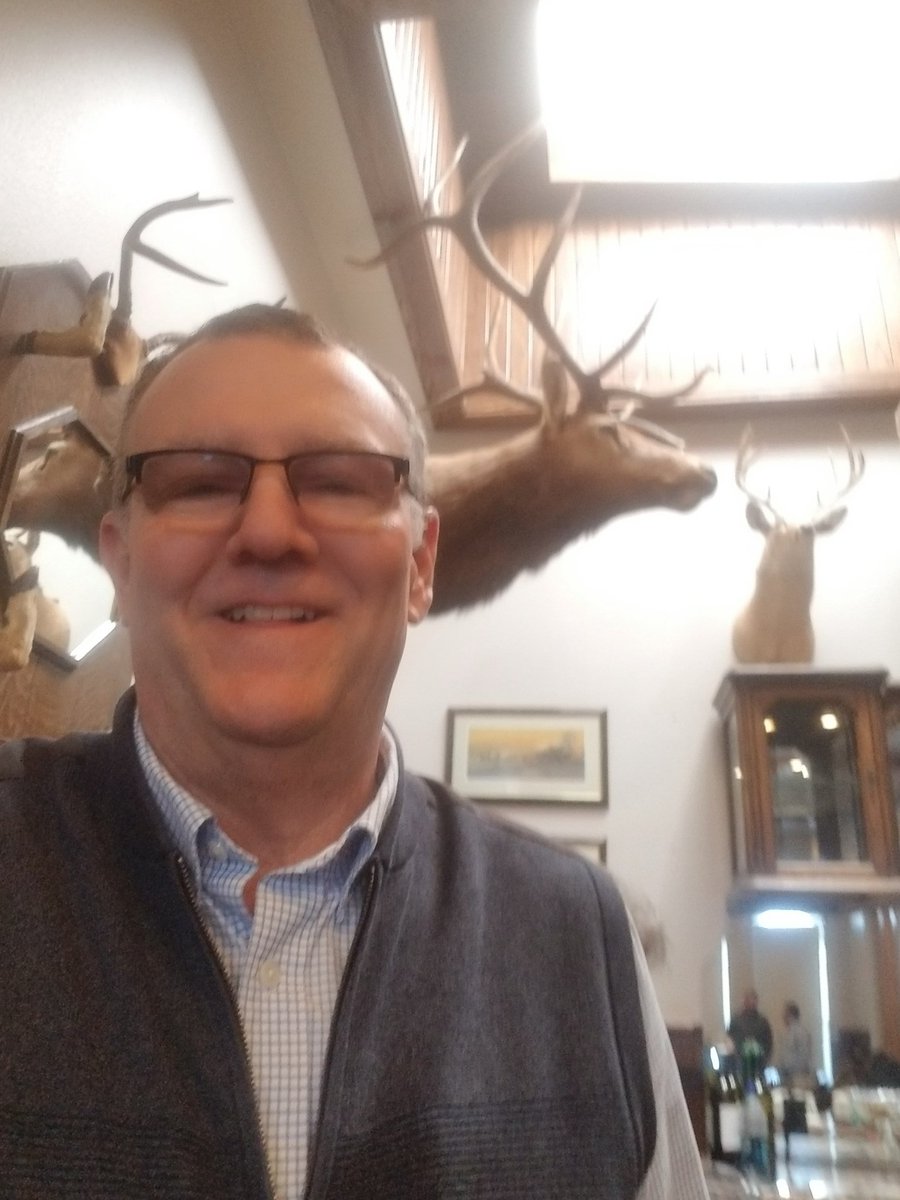 chreeves's tweet photo. had a few extra sets of eyes at the CHS Bingham Coop grower meeting in Soda Springs, ID 
@CHSAgronomy @WCdst https://t.co/o694kJkUO8