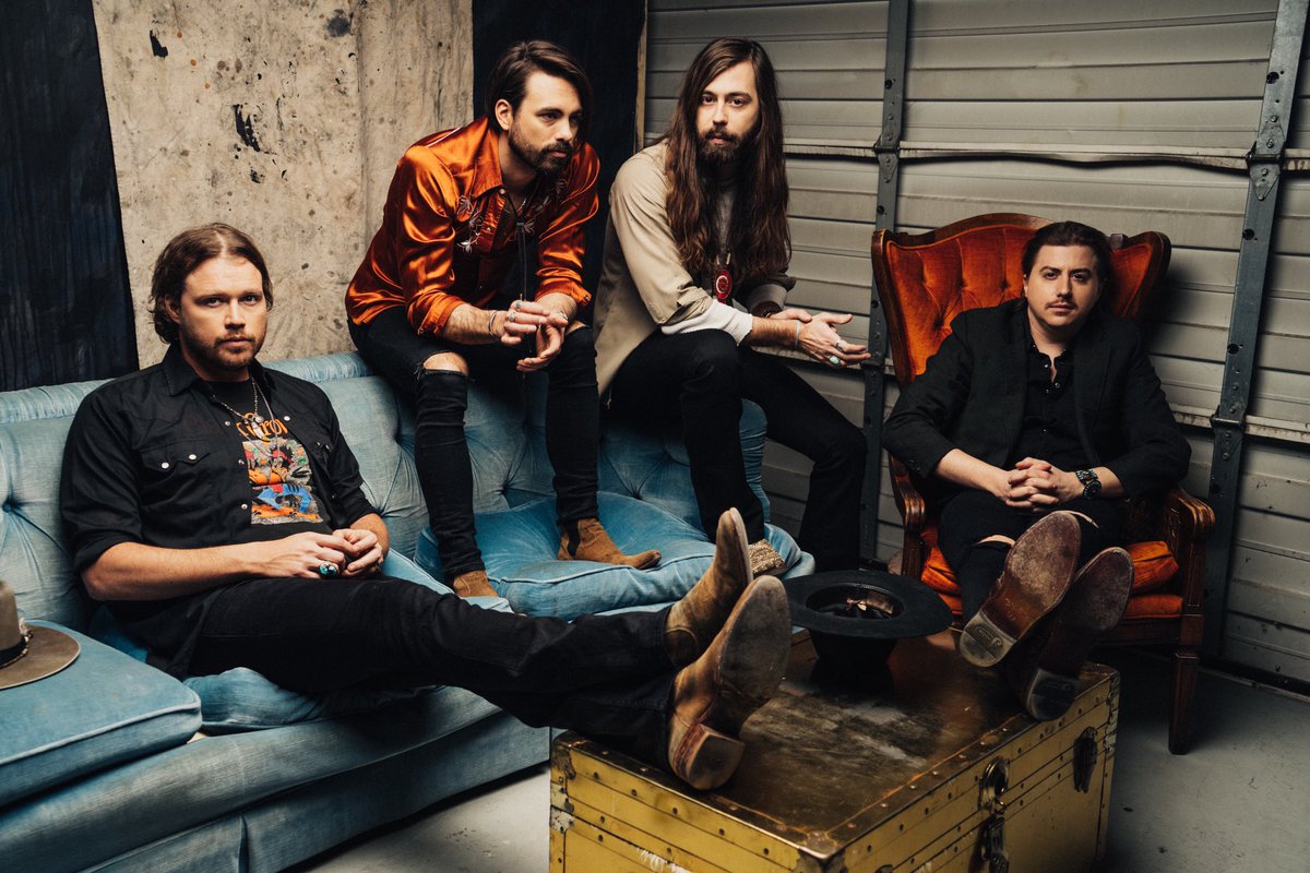 A Thousand Horses tweet media