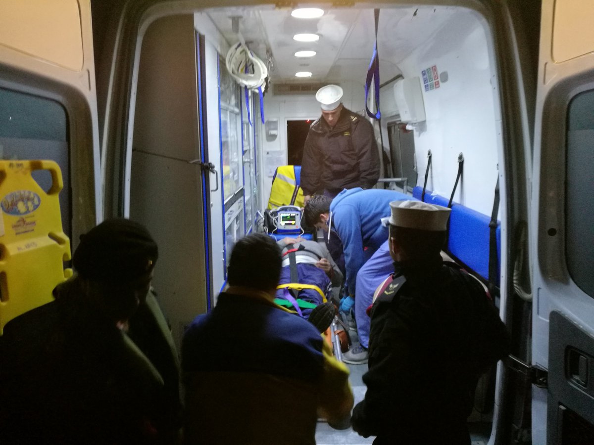 DGTM_Chile's tweet photo. Un exitoso operativo de rescate efectuó personal de la #CaPuerto de Chaitén, luego de un llamado de urgencia que permitió coordinar y evacuar a un Buzo Mariscador que presentaba síntomas de Enfermedad Aguda por Descompresión Inadecuada.
Conozca más https://t.co/wvUkHOmqjP https://t.co/R73fso5Tvw