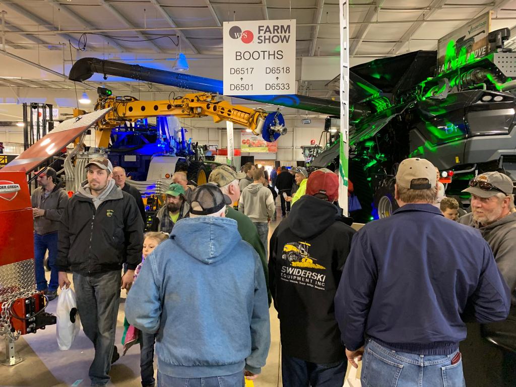 WIPublicService's tweet photo. For six decades, we’ve been proud to help our farm customers 👩🌾 and support the agricultural industry with a signature event each spring.
Learn more about our 60th annual WPS Farm Show, and take part in this tradition with us March 31-April 2! 🚜 https://t.co/WKpisPrkqS #WPSFS https://t.co/RTJc9ZdflR