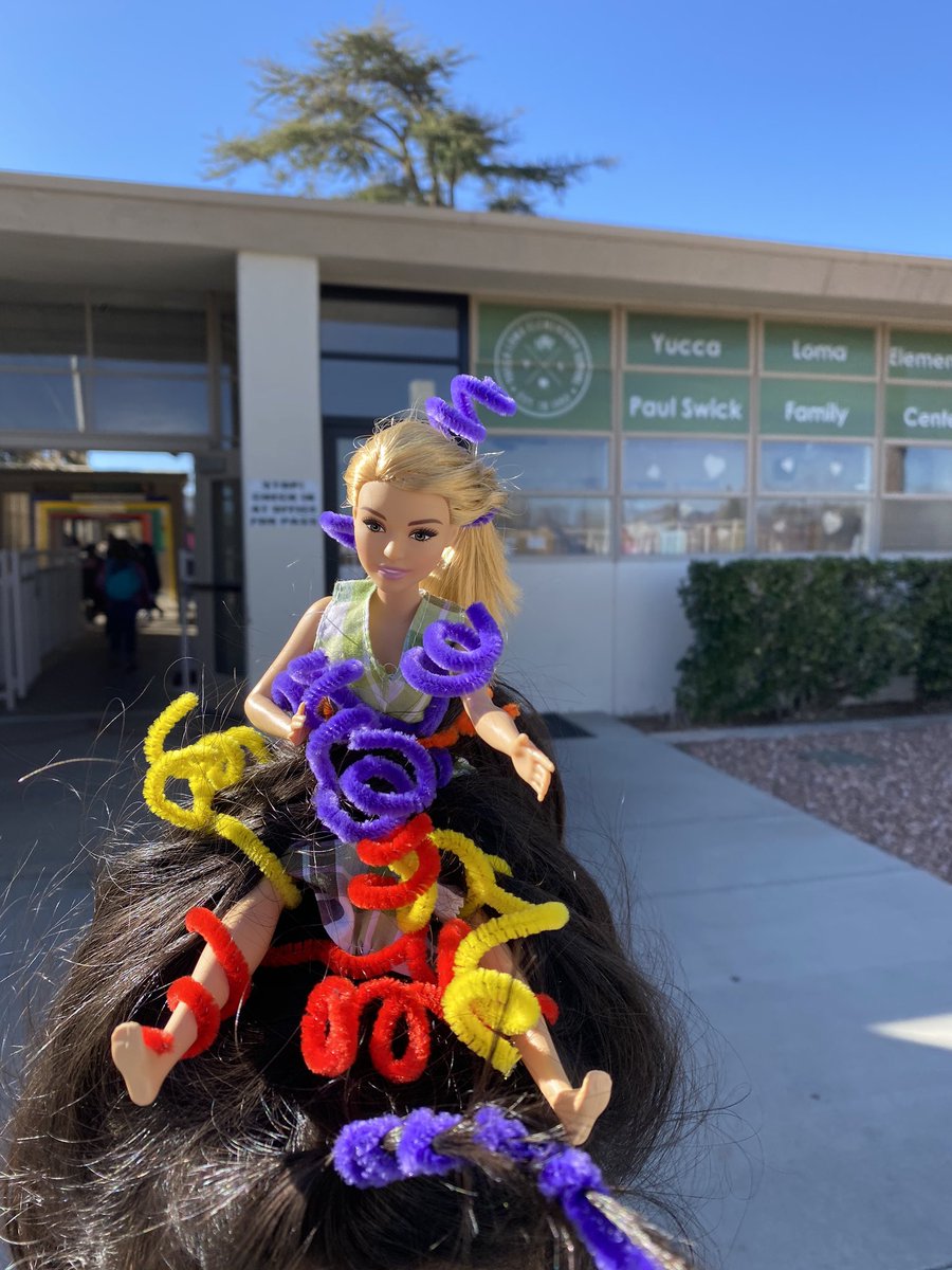 Wacky Wednesday at Yucca Loma Elementary School.  Juliana Robles, 5th grader’s Wacky hair!#@AvusdS