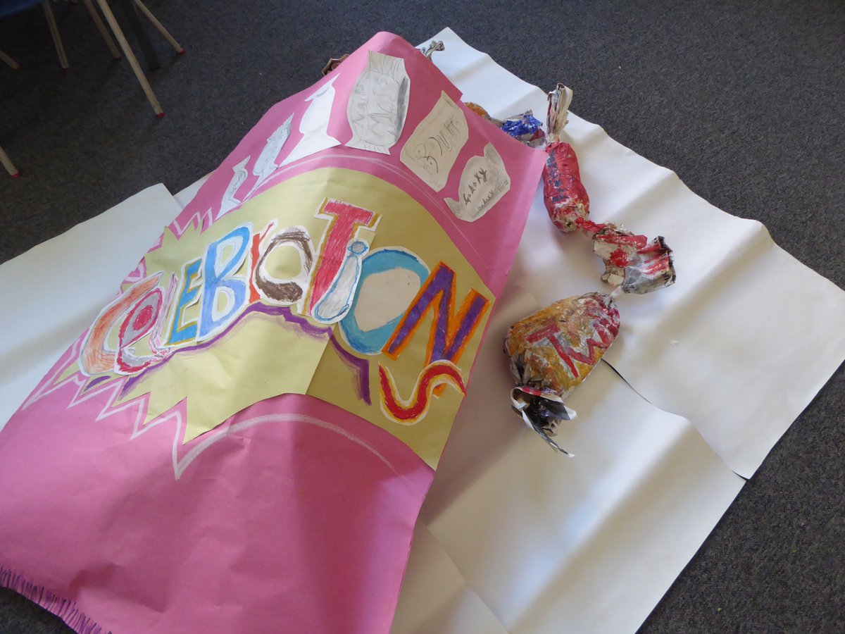 cochyn60's tweet photo. Bon appetit! What a great collection of cake & sweet drawings & sculptures made by the young artists in year 2 @spsprimary featured in their art exhibition this afternoon.
#Scrumdiddlyumptious #Lisamilroy #sketchbooks https://t.co/AOYGQD7KMK