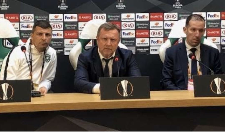 90ordnasselA's tweet image. “In Italia il #coronavirus non viene affrontato seriamente”
#Vrba allenatore del #Ludogorets

Ecco l’immagine che abbiamo all’estero..