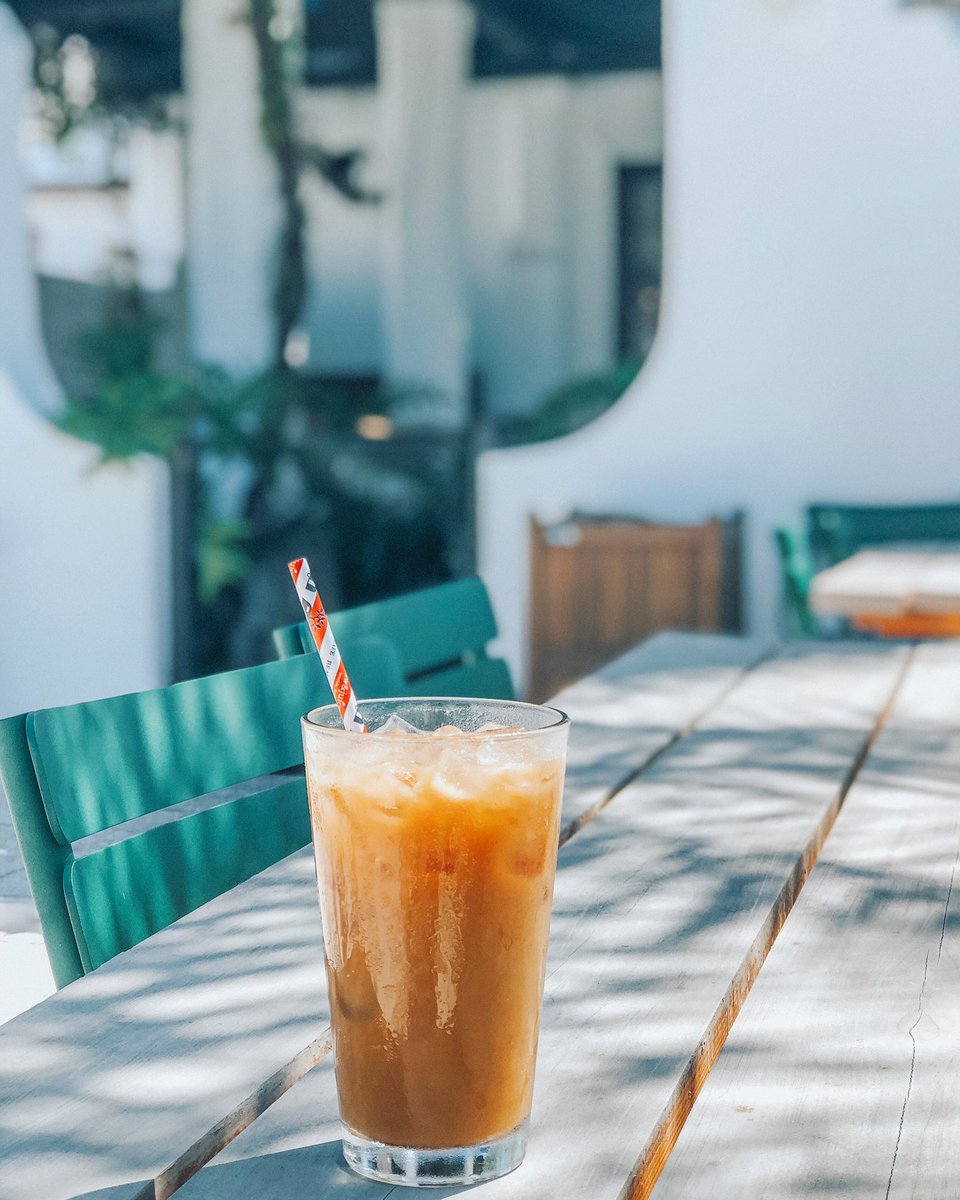 Take time to do something that makes your soul happy today. ✨ Like leisurely sipping an iced latte on our patio and enjoying a nourishing meal. 🌿❤️