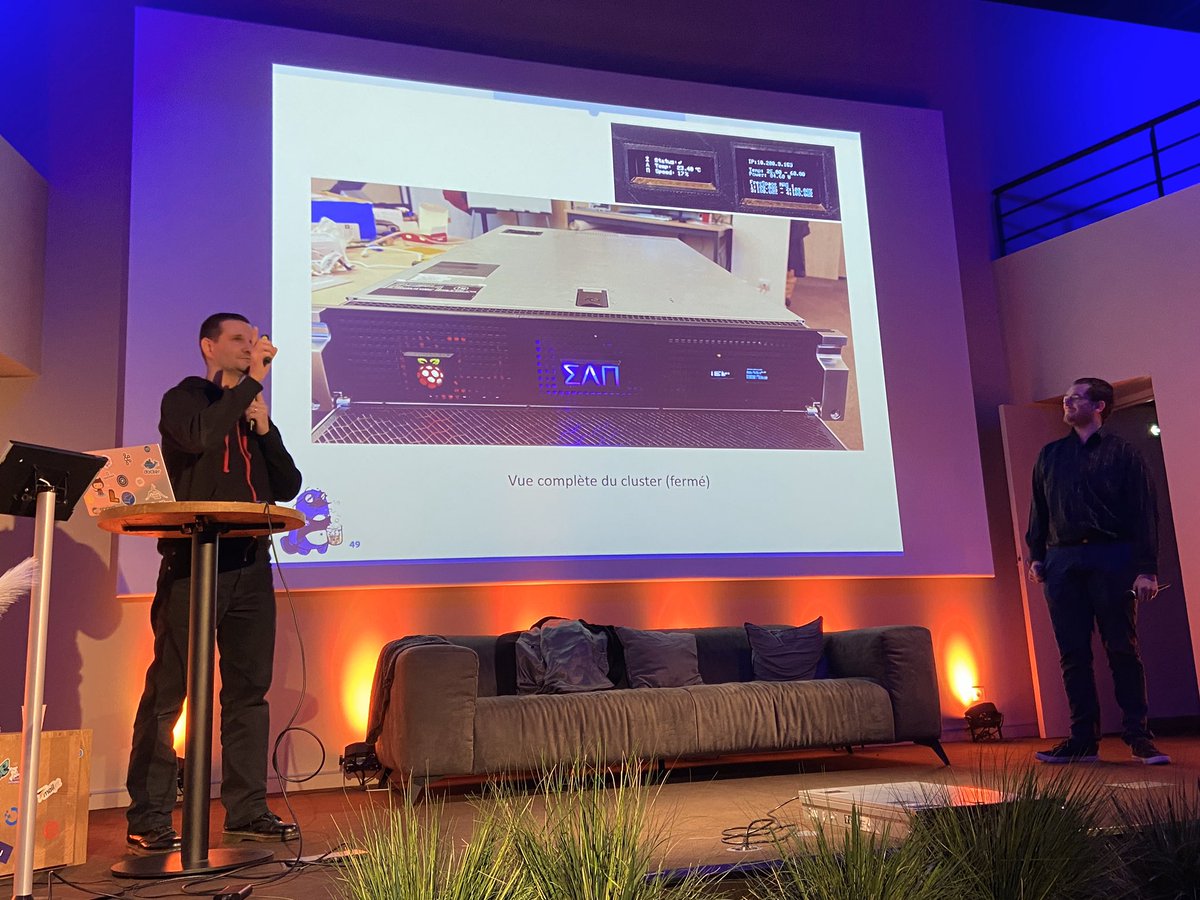 paulp_si's tweet image. Ca c’est du side projet d’entreprise qui déchire, pour innover, se former et team-builder - un cluster de 16 #RaspberryPi dans un rack 2U pour du FaaS orienté greenIt. Toutcatoutca ! Bravo @be_ys_group et @khrys63 #ApiHour @clermontech