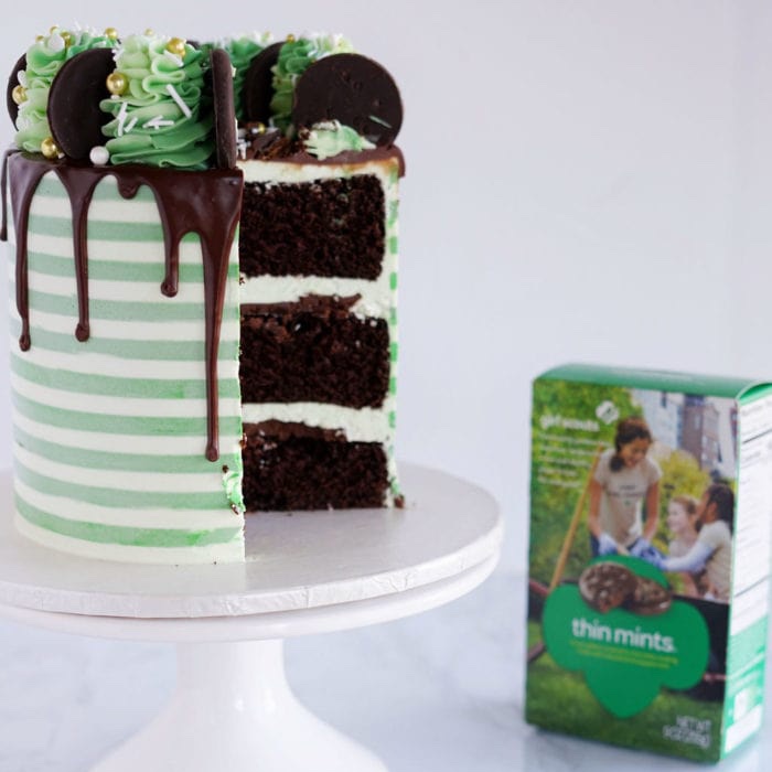 BFforFrosting's tweet photo. For all of you who are just as crazy about Girl Scout Cookies as I am, this thin mint chocolate cake will make a perfect addition to any party! Sharing recipe here! https://t.co/VEPJkrS97j https://t.co/7wAJKNXwcw