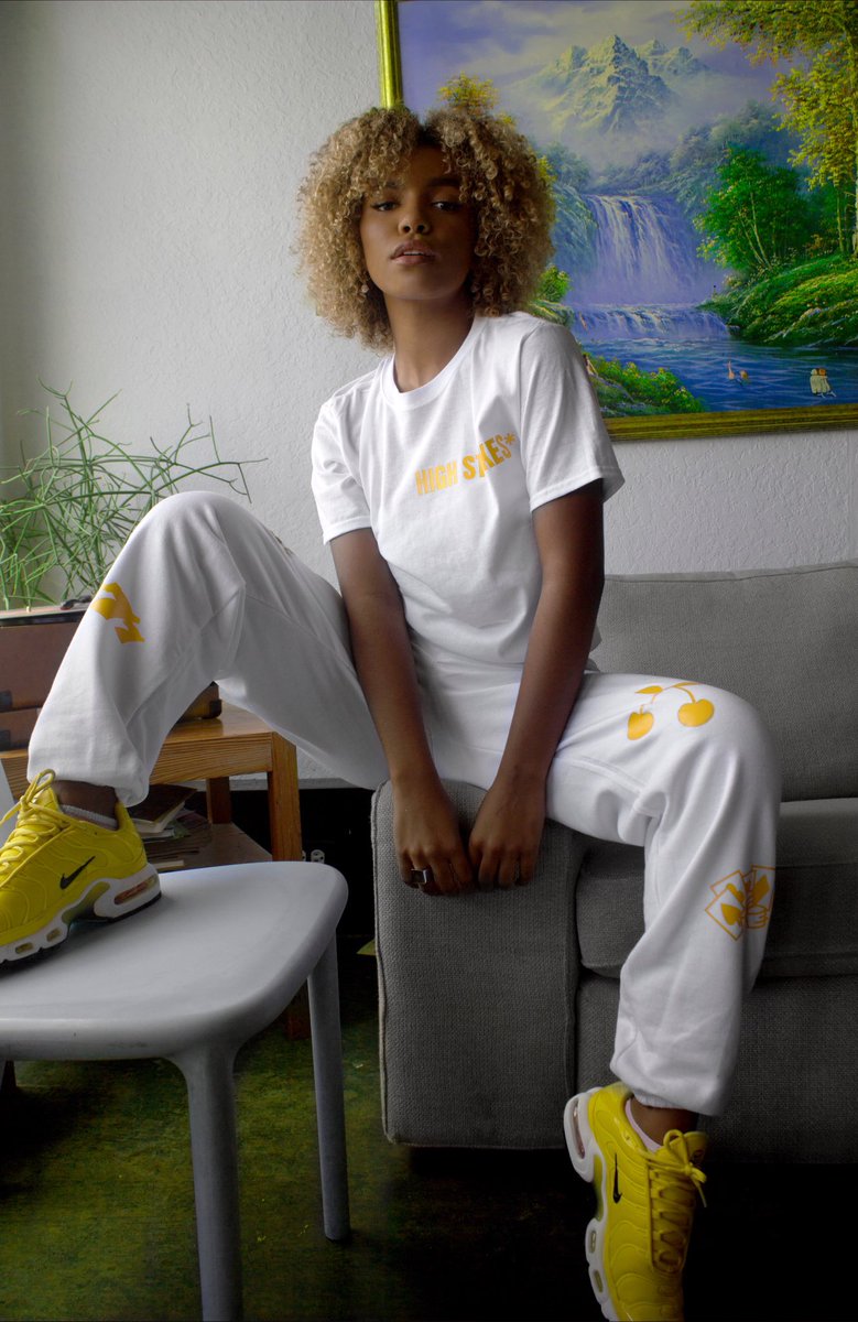 CashOnlyStore's tweet image. Shop the new collection!
‘Life is a Gamble’ capsule available at CashOnly.store

#Miami #NewYork #California #Fashionista