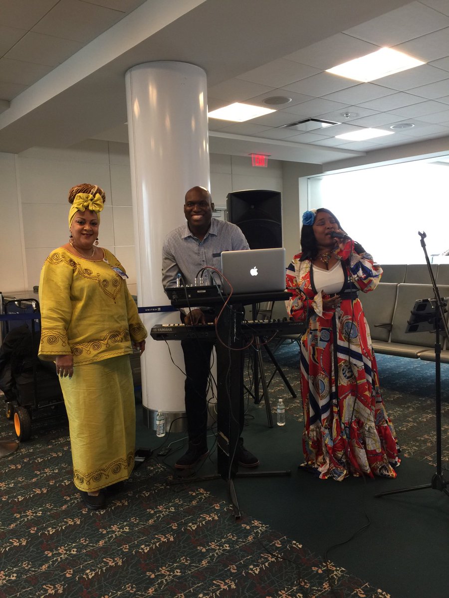 EllisTrac's tweet photo. Celebrating Black History Month at MCO. Customers and employees enjoyed an amazing event. #winningthelines ⁦@scarnes1978⁩ ⁦@Jsarmiento360⁩ ⁦@Auggiie69⁩ ⁦@LouFarinaccio⁩ https://t.co/gMBmpQoVAv