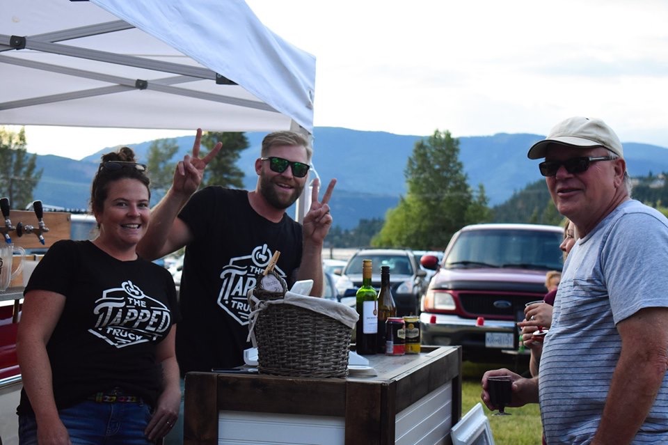 Tapped_Events's tweet image. What can we say? Our clients say it better than we ever could! 
"This is so awesome, their owners are amazing people and they're a treat to have at any event. Highly recommend them for your next event!" #high5 #testimonial #ohyah #passthebeer