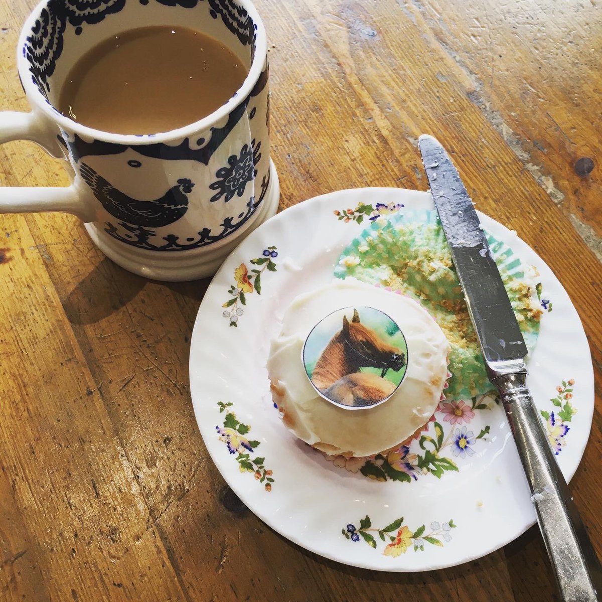 So...we’ve made HORSE CUPCAKES for our show tomorrow. Because we know how to live - with forward planning and way too much zeal for a theme. eventbrite.co.uk/e/amorphous-ho…