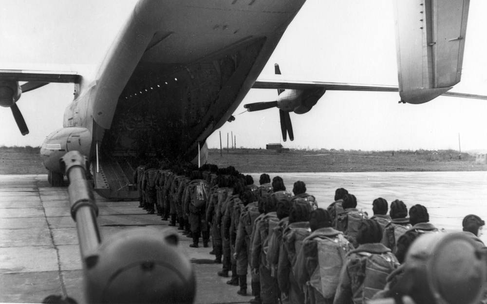 Взвод военной полиции. Медицинское обеспечение десантирования. Найти сайты комендатура десантного обеспечения. Пограничная застава охотск. Найти сайты комендатура десантного обеспечения.