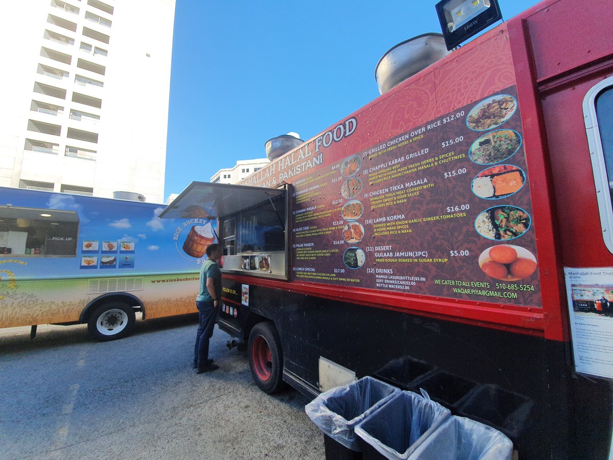 Hungry yet?? Today Tuesday 25th <a href="/WeLoveFoodeaze/">Foodeaze</a>(350 2nd St. SF), from 11am-2pm is featuring <a href="/LimonRotisserie/">Limon Rotisserie</a>,<a href="/CurryUpNow/">Curry Up Now</a> <a href="/seouloftaipei/">Seoul of Taipei</a>,@mashallahhalalfood,<a href="/banhmizon/">Banh Mi Zon</a> and Rice Bucket
Bookmark trucks.foodeaze.net for more of The Best Of The Bay! #FoodTrucks #LunchTime