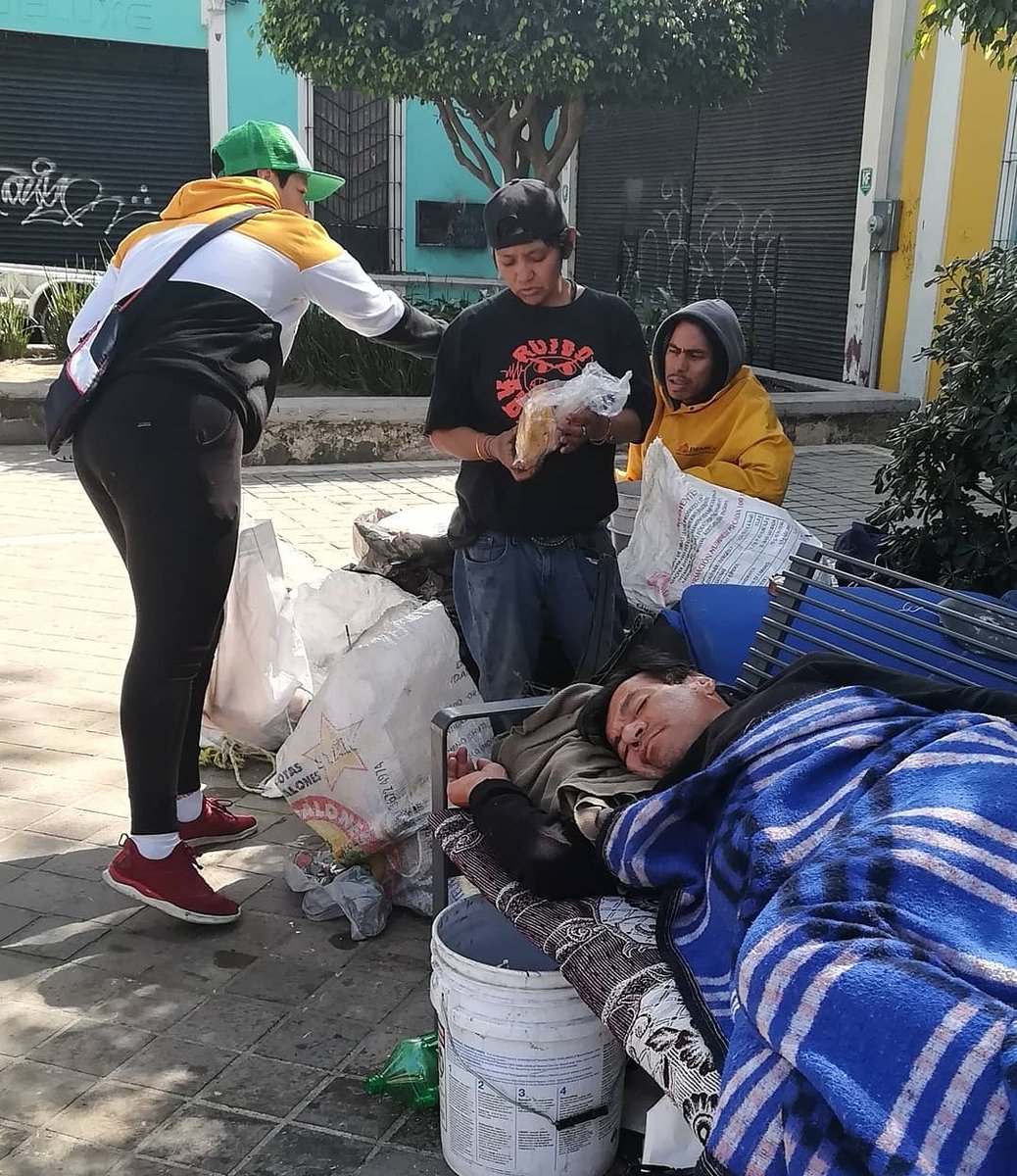 DanielaPumaHdez's tweet image. Ayudar a quien lo necesita no solo es parte del deber, sino de la felicidad
(José Martí)
#CadenaDeAyuda #JóvenesContigo