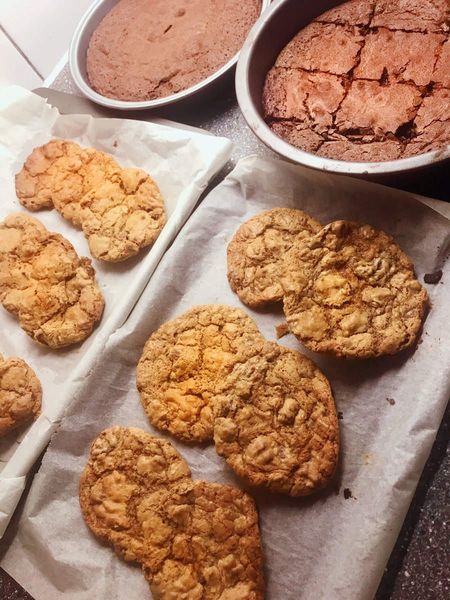 We raised £170+ from our last 2 bake sales - one was Valentines themed! 🍪💚