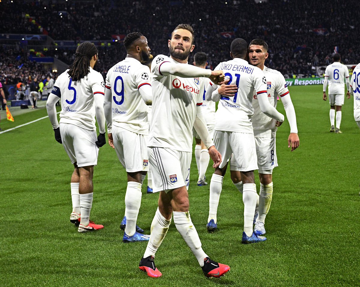 OL's tweet photo. Un nouveau grand match européen dans un @GroupamaStadium en fusion ! 🔥🔥
#OLJuve https://t.co/5wqRCEUpkW