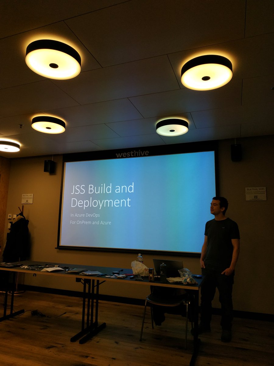 mklimmasch's tweet photo. Next at #sugch: @dszoeke talking about JSS build and deployment https://t.co/nOOvWNtBgW