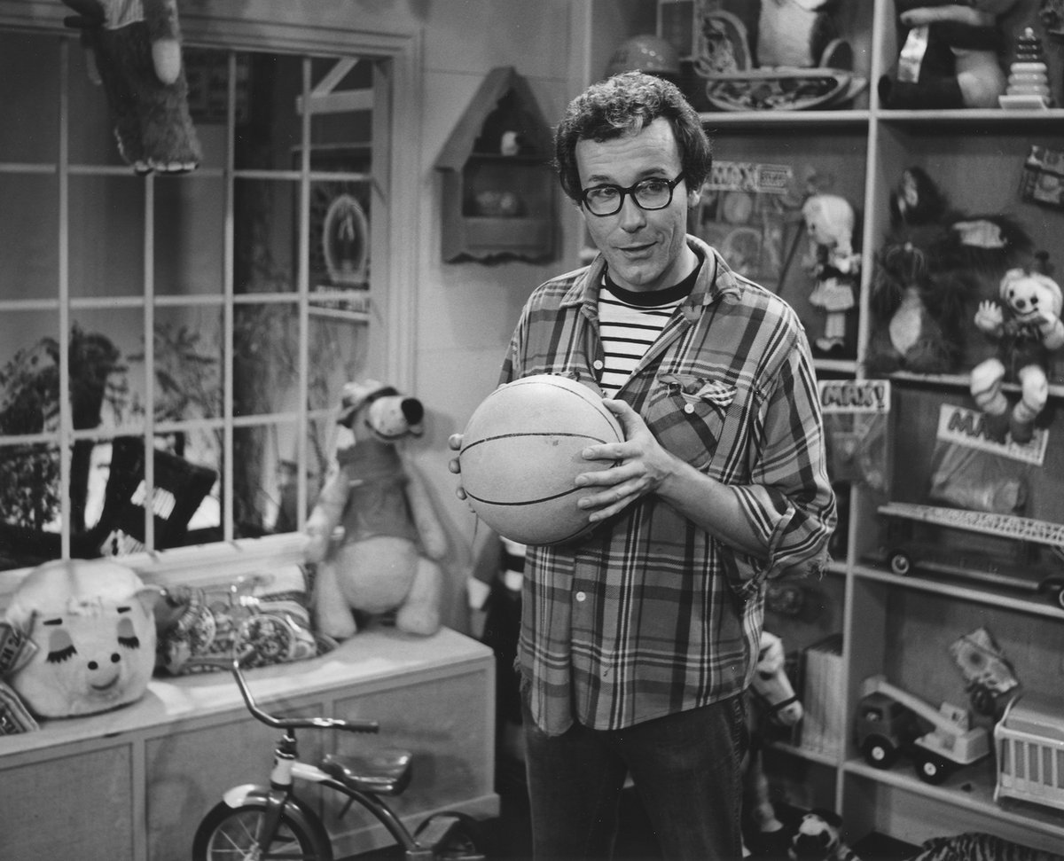 Thanks to @wilderstephen and <a href="/Enquirer/">Enquirer</a> for story on the Max B. Nimble event <a href="/VOAMuseum/">VOAMuseum</a> March 28. Meet actor Max Howard and learn about "The Greatest TV Show for Kids You Never Heard Of.”