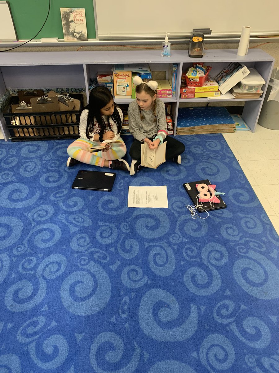 SomersKristin's tweet photo. Enjoying our partnership reading! @WPSCoolidge https://t.co/EJOMxqfeZ1